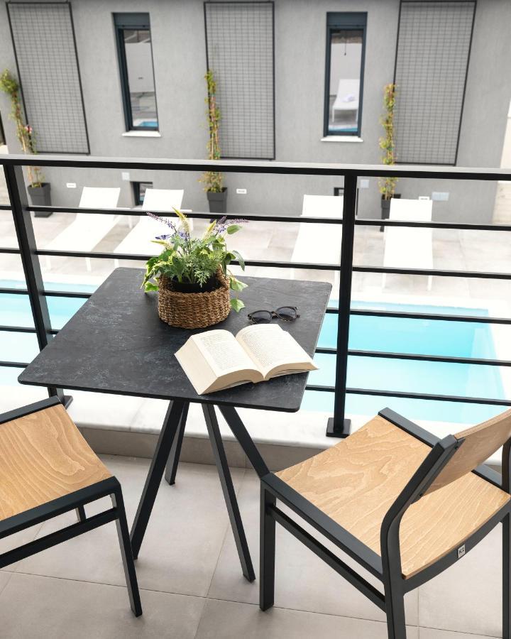 Cove Suites Nea Iraklitsa Dış mekan fotoğraf